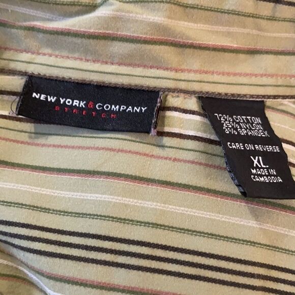 New York&Co blouse! EUC! Button down! Size XL! Green! Great for any occasion - Picture 5 of 5